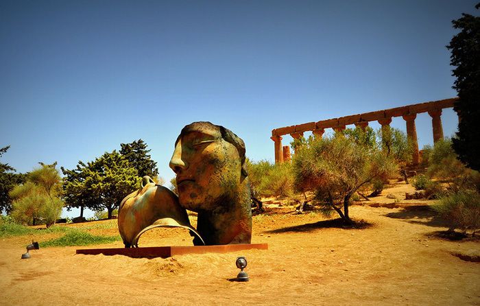 agrigento-sculpture-igor-mitoraj.jpg