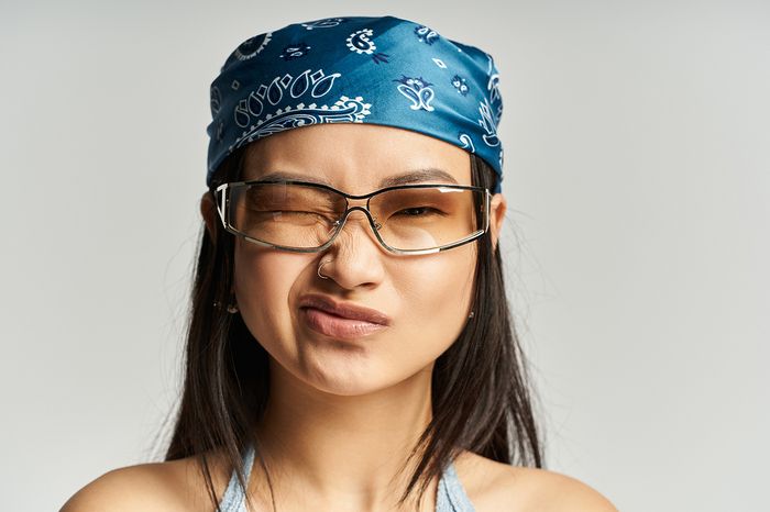 Bandana Fashion Guide Stylish Techniques for Casual and Chic Looks.jpg