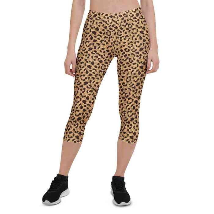 Bold Leopard Print Capri Leggings Comfortable Sportswear.jpg