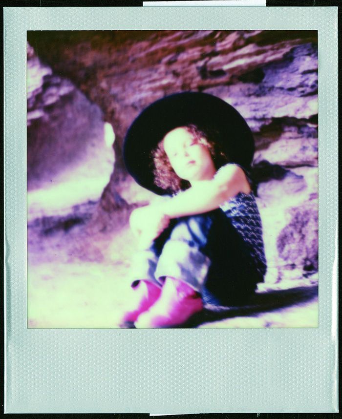 polaroid-lost-children-archiv-900.jpg