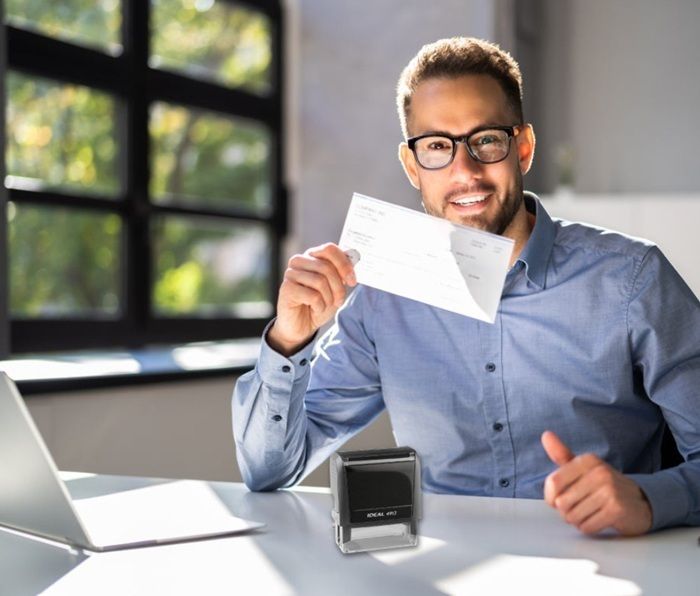 What Are the Best Practices for Controlling Access to Banking Signature Stamps.jpg